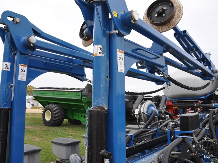 2015-kinze-4900-image-20