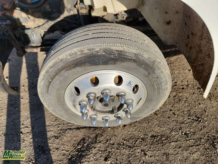 international-durastar-4300-image-28