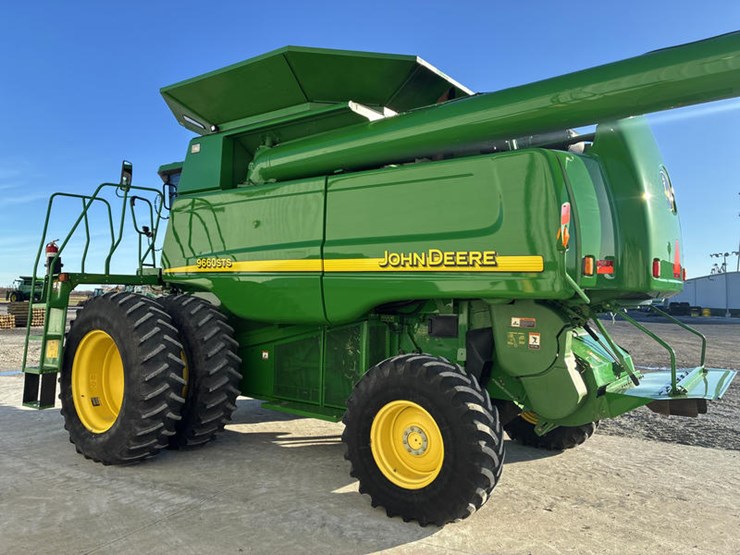 2004-john-deere-9660-sts-image-10