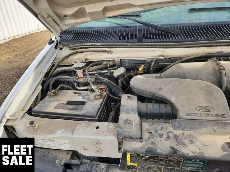 2005-ford-cargo-image-25