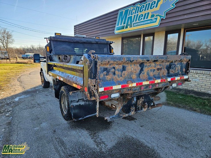 2011-ford-f350-image-3