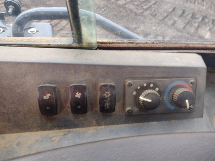 deere-550k-lgp-image-13