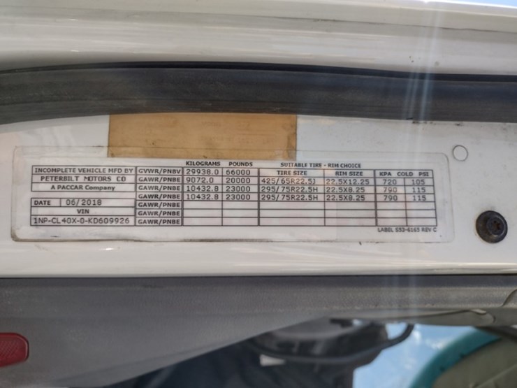 19-peterbilt-water-truck^title^-(qea-4054)-image-6