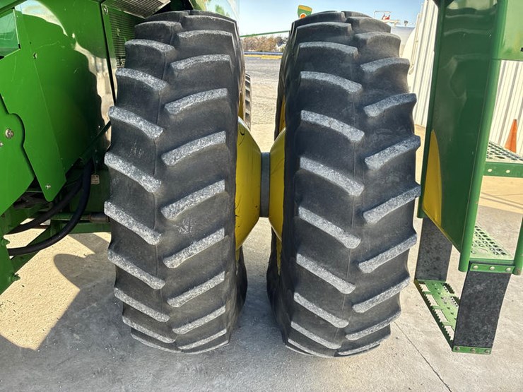 2004-john-deere-9660-sts-image-34