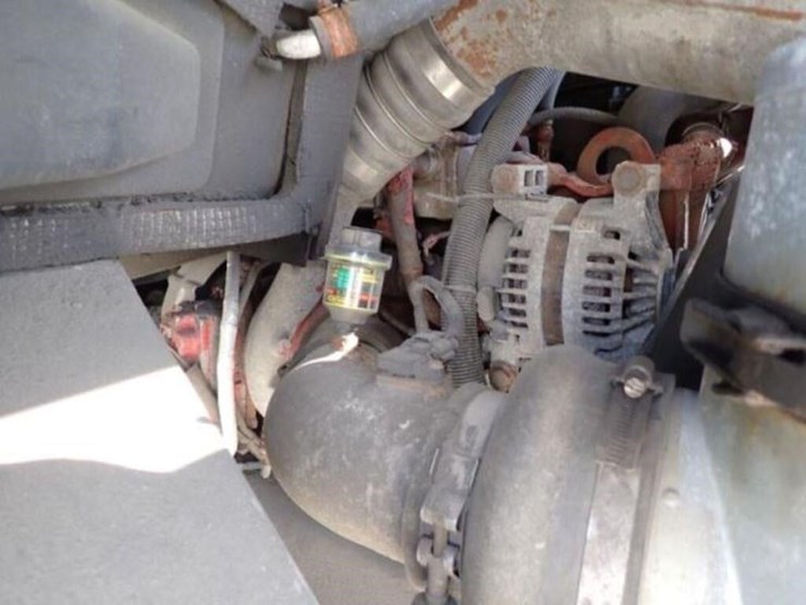 2012-freightliner-mt55-image-32