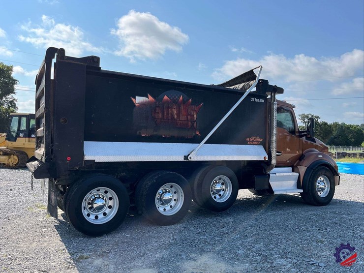 2016-kenworth-t880-image-3