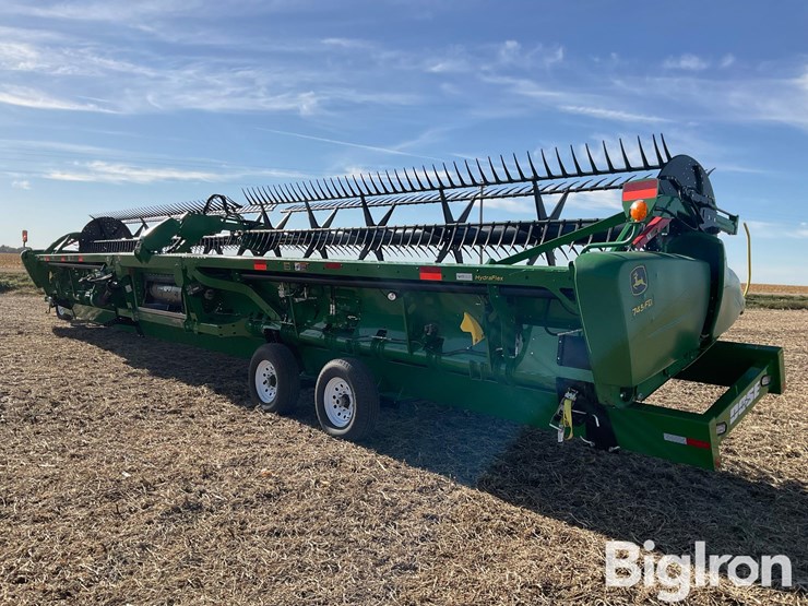 2019-john-deere-745fd-image-7