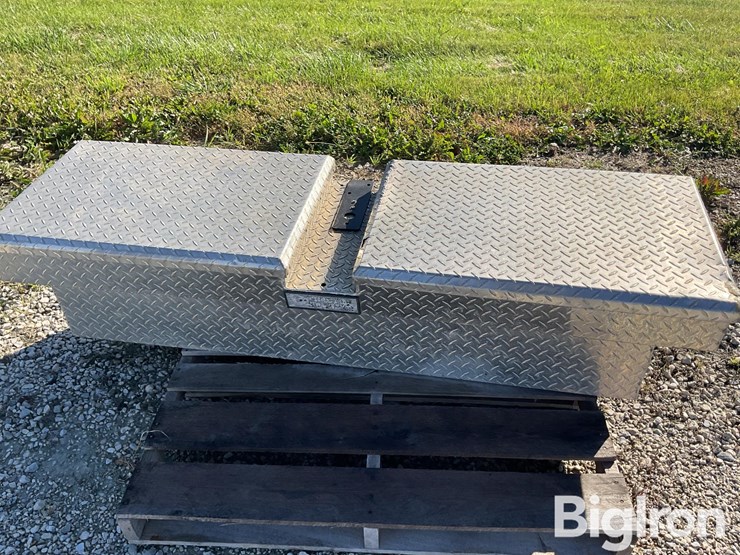 tsc-aluminum-truck-toolbox-image-6