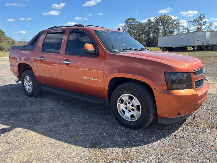 #24328-•-2007-chevrolet-avalanche-image-2