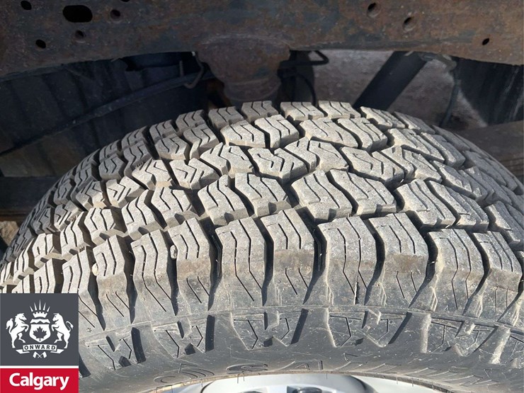 2016-gmc-sierra-2500hd-image-8