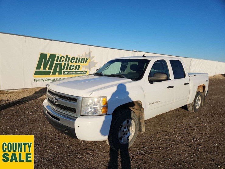 2011-chevrolet-silverado-1500-lt-image-1