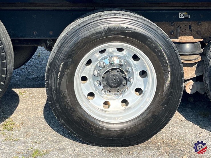 2016-kenworth-t880-image-9