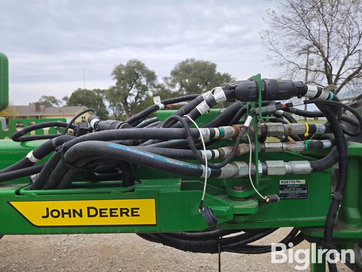 2023-john-deere-1775nt-image-9