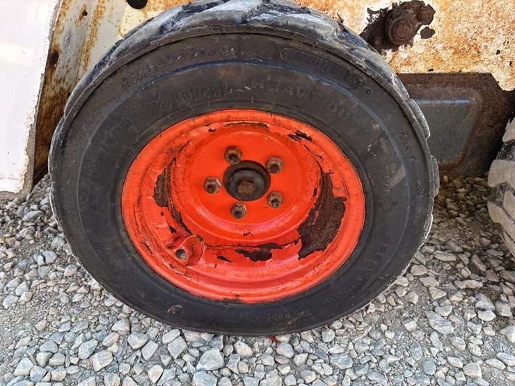 2015-bobcat-s70-image-42