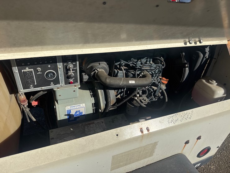 #1213-•-terex-portable-light-station-and-power-supply-image-5