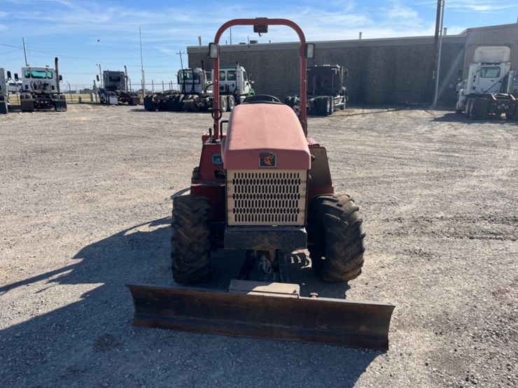 2014-ditch-witch-rt45-image-2