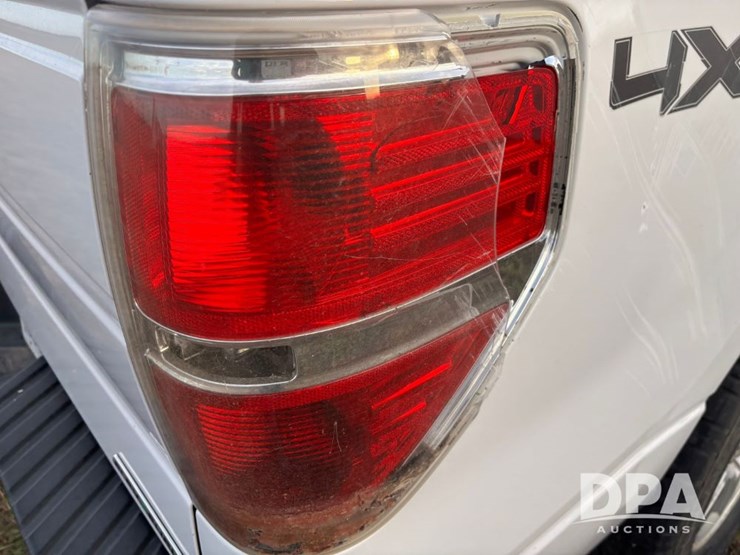 2014-ford-f150-xlt-image-32