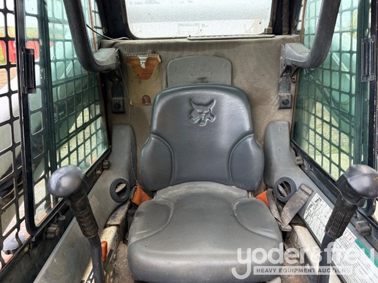 2007-bobcat-s300-image-4