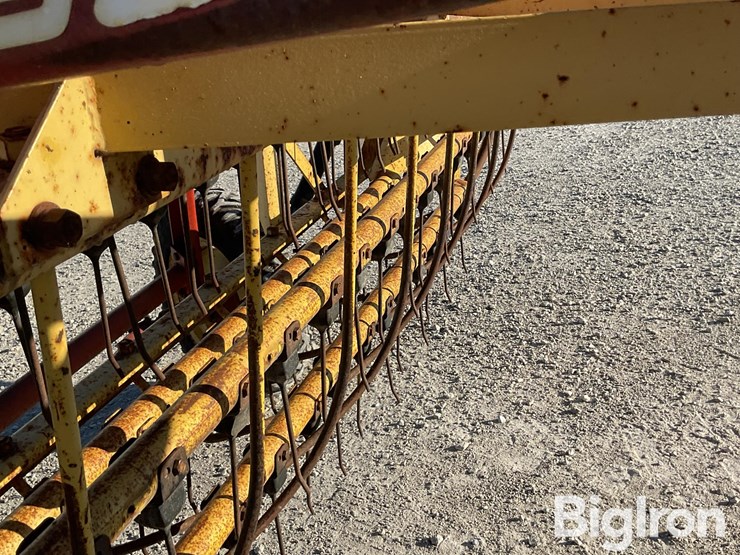 new-holland-258-image-13