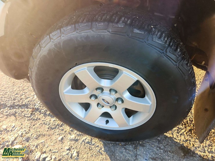 2014-ford-expedition-image-21