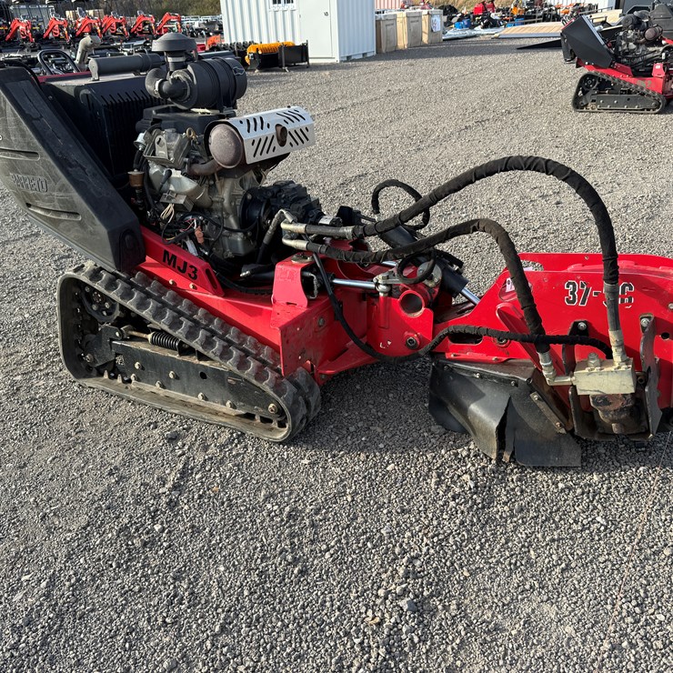 #94 • BARRETO WALK BEHIND STUMP GRINDER