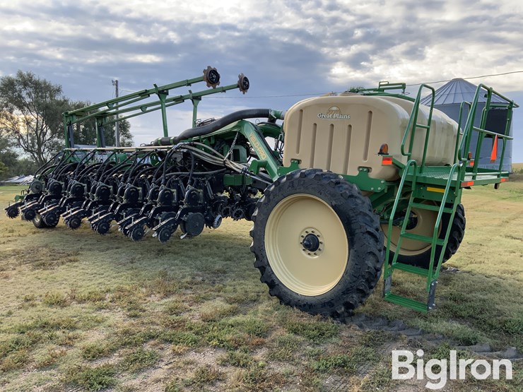 2018-great-plains-yp1625a-image-7