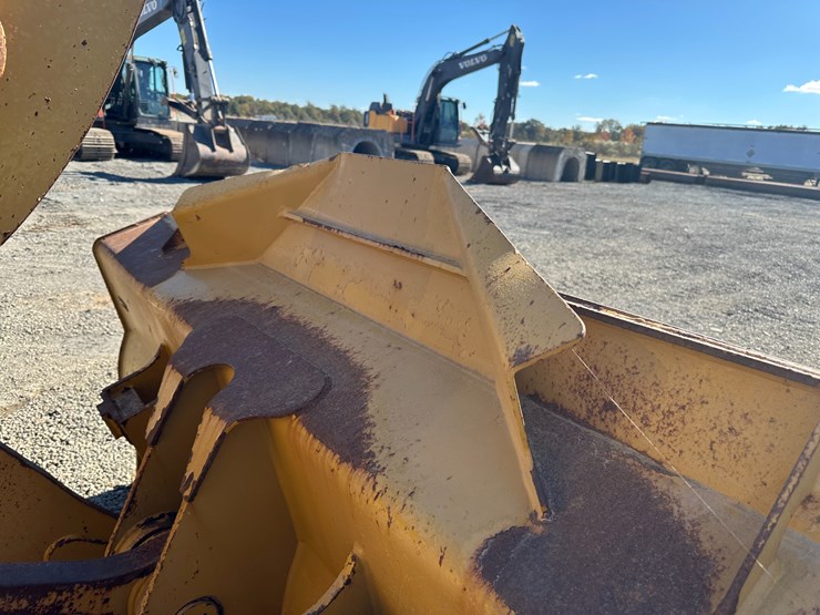 2016-caterpillar-926m-image-41