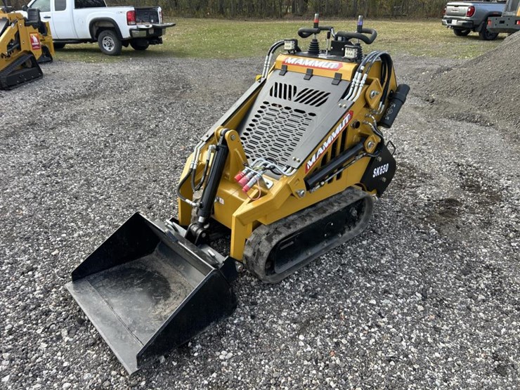 #2712-•-demo-2024-mammut-sk650-tracked-skid-steer-image-1