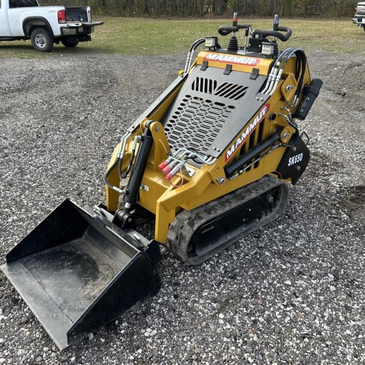 #2712 • Demo 2024 Mammut SK650 Tracked Skid Steer