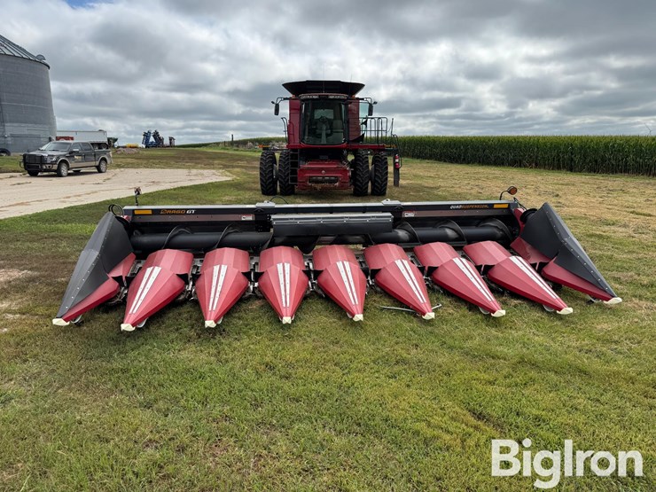 2020-drago-gt-8-30-corn-head-image-3