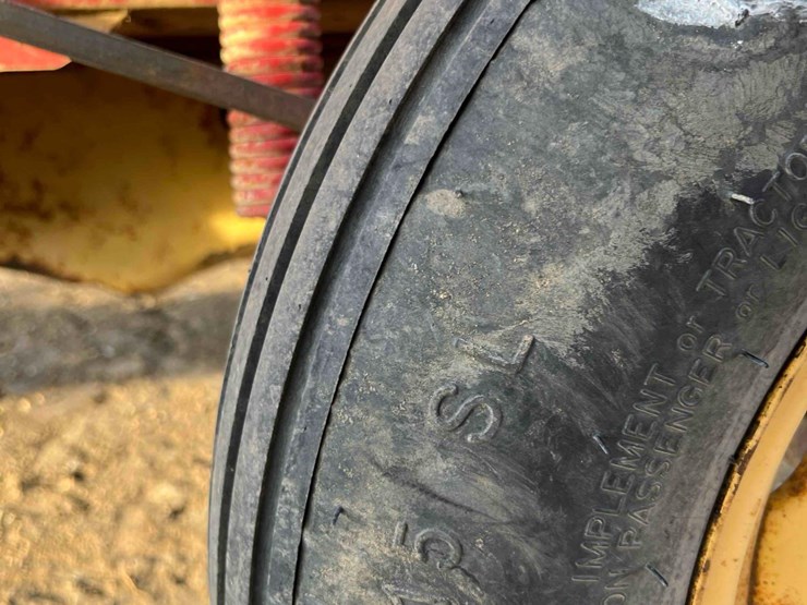 new-holland-268-image-17