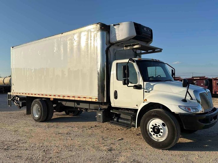 2020-international-mv607-image-3