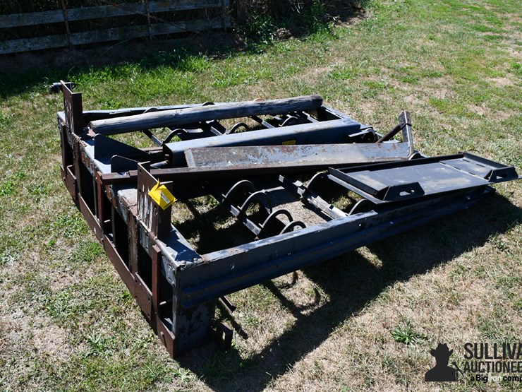skid-mounted-hay-accumulator-image-1