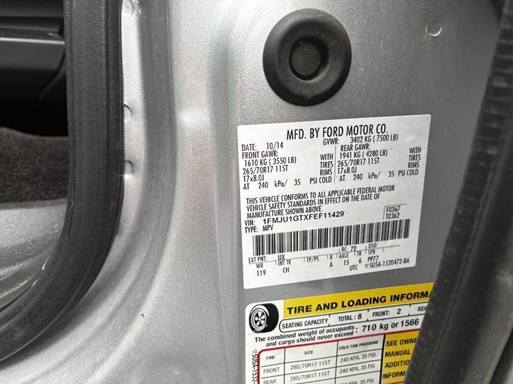 2015-ford-expedition-image-16