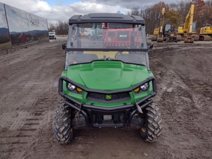 john-deere-gator-image-2