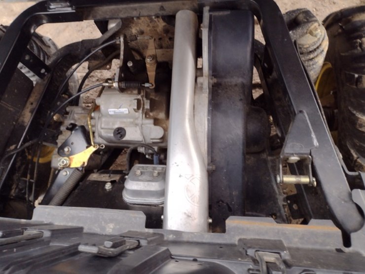 john-deere-gator-image-16