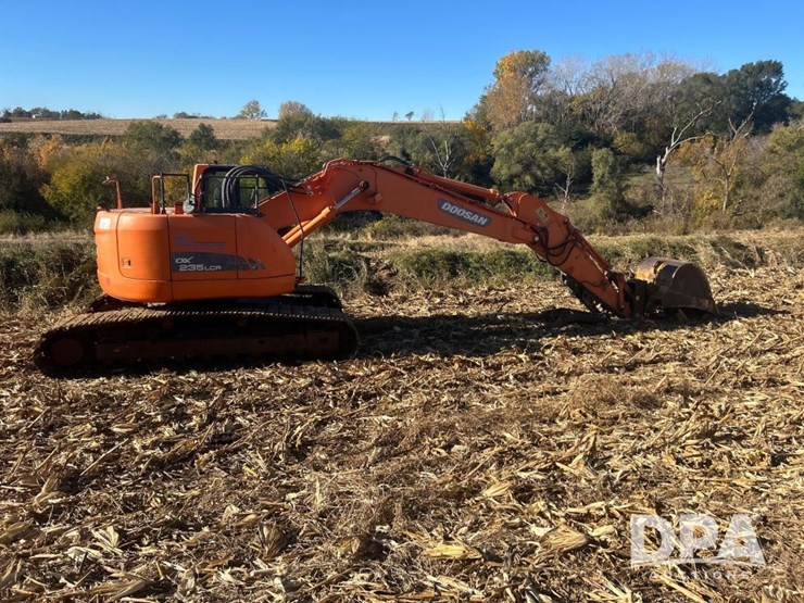 2014-doosan-dx235-lcr-image-8