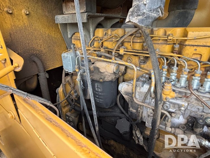 2001-deere-644h-image-23