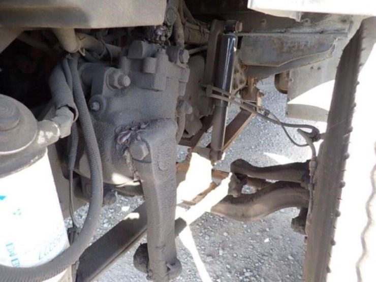 2012-freightliner-mt55-image-29