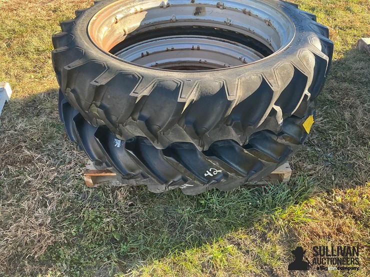 firestone-12.4-42-tires-on-rims-image-3