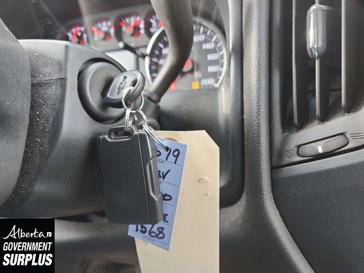 2019-chevrolet-silverado-1500-image-11