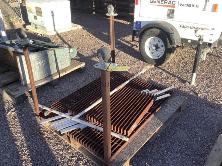 pallet-of-asst-steel-&-partial-table-image-4