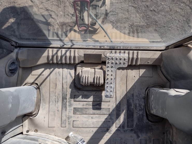 caterpillar-420d-it-image-13