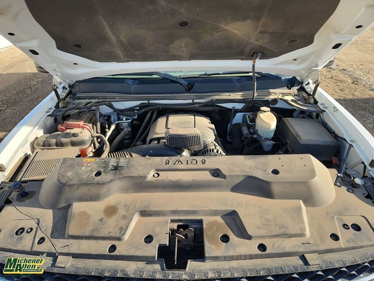 2013-chevrolet-silverado-3500hd-image-24