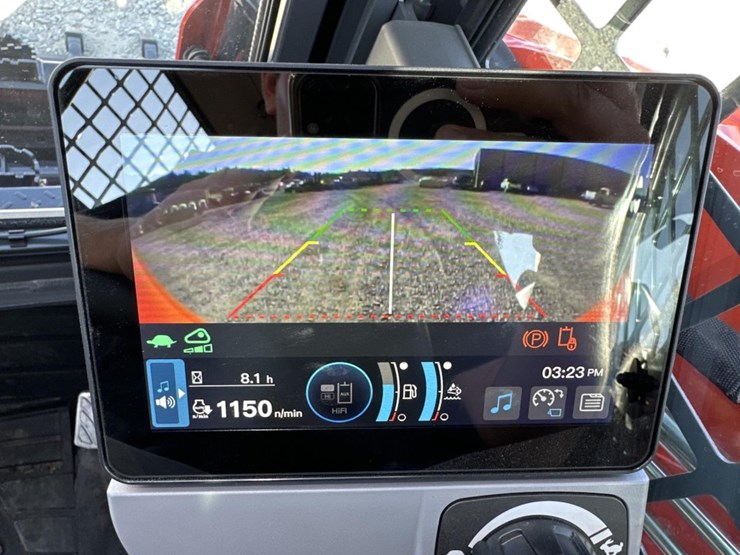 #5120-•-2025-kubota-svl-97-3-tracked-skid-steer-image-39