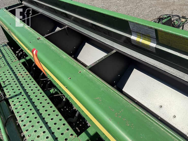 1993-john-deere-750-image-18