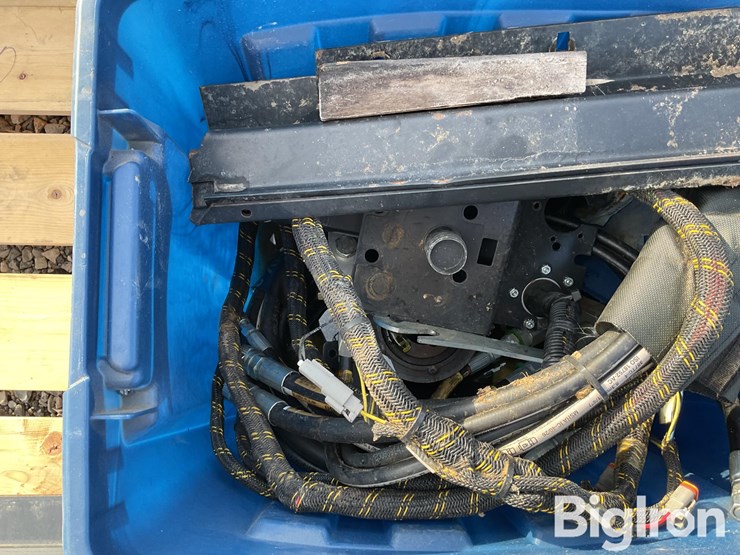 new-holland-cr-series-header-adapter-image-9