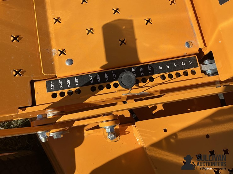 2022-cub-cadet-pro-z-900-image-11