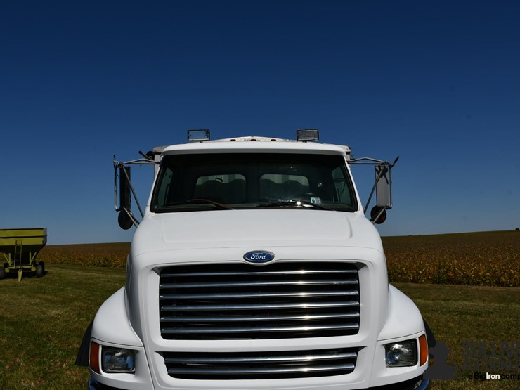 1997-ford-lt9513-image-10