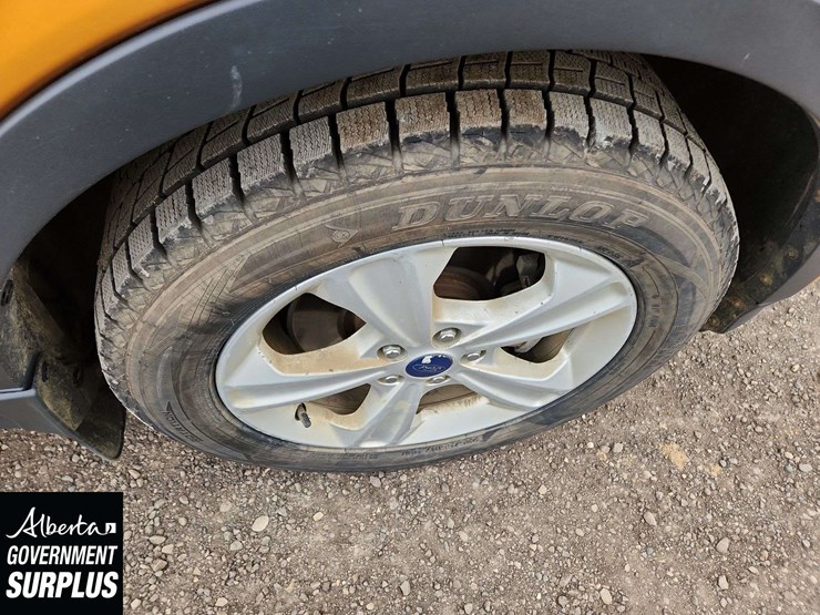 2016-ford-escape-se-image-31